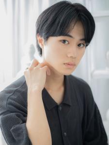 センターパートアッシュブラック小顔マッシュ　オーガニックカラ - mod's hair【モッズヘア】上尾/上尾西口店掲載