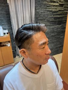 銀座　理容室　大人シチサン