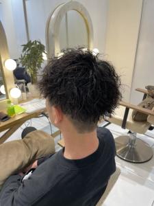 ツイスト強めツイストスパイラルパーマ - CREA本厚木掲載