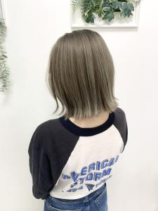 ホワイトアッシュベージュ - Hair by PROVE掲載