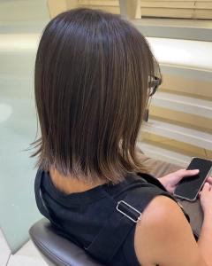 細めの白髪ぼかしハイライト！オリーブベージュ - marju銀座掲載