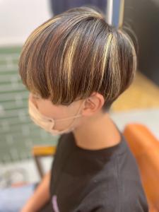 ショート ハイライト ジェンダーレス マッシュ 3Dカラー - BROCANTE LUXBEブロカントラックスビー立川北口店掲載