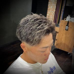 【アップバングフェード - Love&Hair Breit 関目掲載