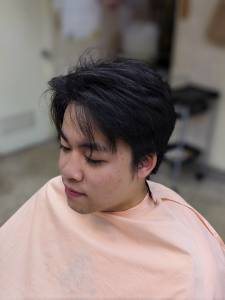 隣の濡れパン＆ホボホボスキンな スキンフェードの　ビフォー - ヘアサロンハラダ掲載
