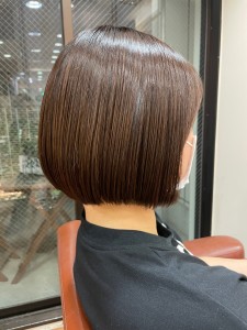 ミニボブ×白髪ぼかし - HAIR BRAND Link 【リンク】トアロード店掲載