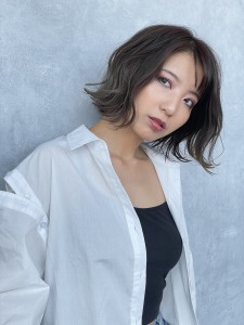 モテ髪　アッシュグレー　セミディ　ゆる巻き　愛され外ハネ　 - Rosetta仙台小松島店掲載