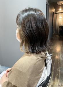 ベージュインナーカラー・ダークグレージュミディアムボブ - hair＆make egerie掲載