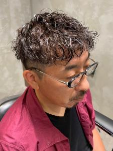 メンズパーマ　波巻きスパイラル　ツーブロック　40代50代 - 完全個室 THIS IS BARBER 3rd掲載