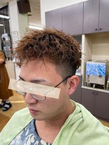 ツイストスパイラルパーマ - CUT CLUB 髪切虫掲載