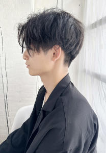 20代30代40代　ありがちを変えるセンターパート【堅田】 - TRESS+n掲載