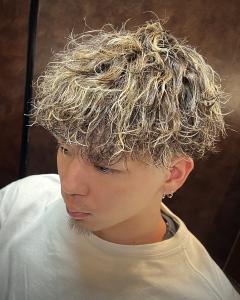 波巻きスパイラルマッシュ - ヒロ銀座BARBER SHOP 秋葉原店掲載