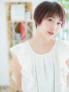 ポイントカラーが可愛いショートマッシュ - 清澄白河美容室 sigh 髪質改善完全完結型個室サロン掲載