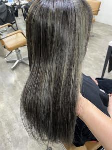 白髪ぼかしハイライトイルミナカラー池袋 - prize Iris 池袋【プライズ アイリス】池袋駅東口店掲載