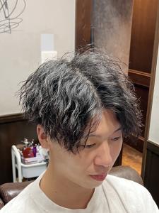 縦落ちツイスパ - HIRO GINZA BARBER SHOP 横浜掲載