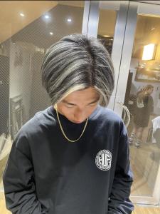 束感ショート　波巻き　ハイライト マッシュパーマ - ARCANA 明治神宮前 表参道 原宿掲載