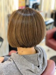 20代30代40代ミニボブショコラアッシュ透明感小顔ブリーチ - QUALIS 赤塚店掲載