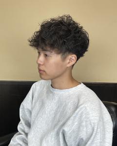 パーマ風ツーブロックマッシュ - ヒロ銀座BARBER SHOP 秋葉原店掲載