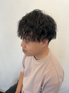 王道人気のツイストスパイラルパーマ - bijou掲載