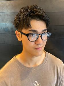 アップバング　メンズショート　ビジネス　メンズパーマ - 完全個室 THIS IS BARBER 3rd掲載