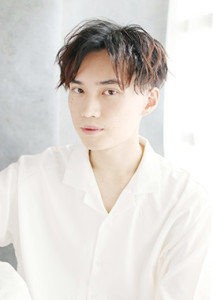 『Apiuz Hair』束感しっかりのナチュラルウェーブ - Apiuz Hair 梅田掲載