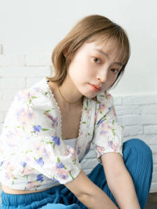 ハイトーン切りっぱなし20代30代 - LAKA TOCCA掲載