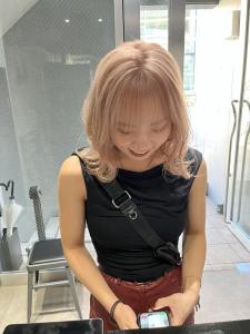 前髪　マルチボブ　ピンクベージュ　インナーグレージュ　ウルフ - ARCANA 明治神宮前 表参道 原宿掲載