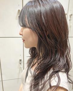 秋色カシスカラー顔まわりレイヤーたっぷりミディ◎平谷英実 - VANESSA掲載