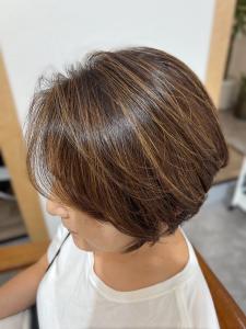 ◇白髪ぼかしハイライト◇×カット - DAY TO DAY true colors掲載