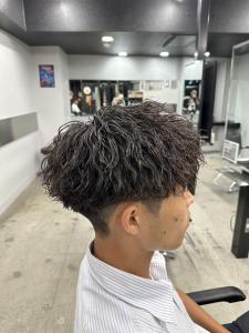 【束感抜群！？】刈り上げツイストスパイラルマッシュ - Men's salon RISE TOKYO 渋谷店掲載