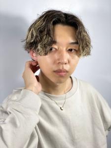 センターパート×メッシュ - ヒロ銀座 大阪本店掲載