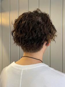 束感ツイストスパイラルパーマ×無造作メンズセンターパート - MENS SALON RUGGED 大野城店掲載