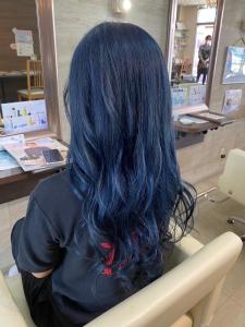 10代20代ゆるふわウェーブロング×透明感ブルーカラー - HAIR MAKE age 天神西通り店掲載