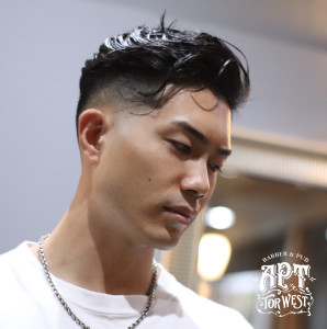 slick back - APT. TOR WEST掲載