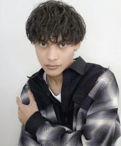緩め波パーマ - メンズヘア整形サロン GOALD 名古屋 栄掲載
