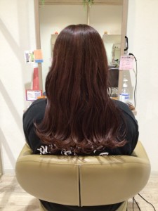 ロングスタイル×ツヤ系ブラウン×パープル - LOHAS Hair ANGIE掲載