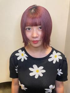 ピンクカラー切りっぱなしボブ - Sio. hair掲載
