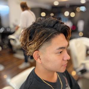 フェード・ ツーブロック・スパイラルパーマ - Smile hair 沼影店掲載
