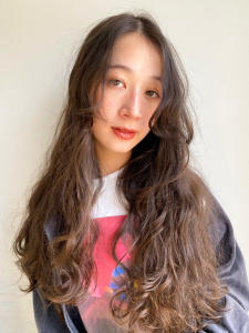 curly hair/ゆるミディ/スパイラルパーマ/三軒茶屋 - CEINE OUR掲載