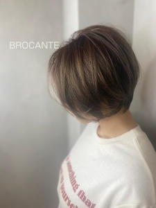 ナチュラル ショート 小顔矯正立体カット ベージュカラー  - BROCANTE LUXBEブロカントラックスビー立川北口店掲載