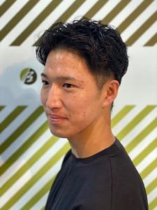 クリロナ風ナチュラルパーマスタイル - BARBER-BAR 四谷店掲載