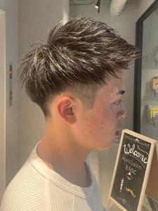 20代30代　ツーブロック　爽やか　アップバング　束感　黒髪 - Men's Salon bloc掲載
