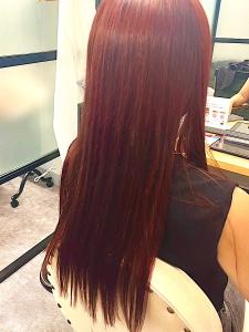 ワインレッド艶髪スーパーロングアッシュ三軒茶屋 - 全席個室サロン N° aria 三軒茶屋掲載