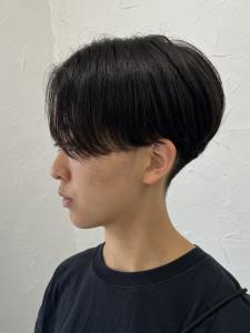 刈り上げセンターパート女子ツーブロックメンズカット表参道原宿 - prize 表参道/原宿店【プライズ】掲載