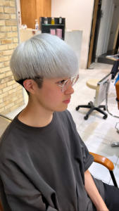 メンズハイトーンホワイトシルバーカラー - agir hair 池袋【アジールヘア】池袋駅東口店掲載