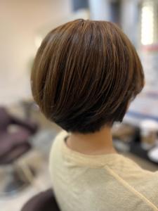 ★くびレイヤーエモージュ前髪マチルダボブインナーグレージュ - K:R鶴川掲載
