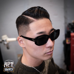 side part - APT. TOR WEST掲載