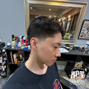 low taperfade slick back - APT. TOR WEST掲載