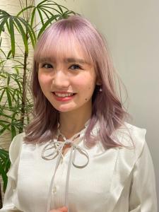 10代20代　透明感　ホワイトピンクカラー　艶感　ミディアム - Ai WilL掲載