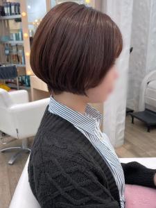 コンパクトにまとまるピンクブラウンくびれショート - Eleanor spa&treatment 渋谷公園通り（旧：PREGO）掲載