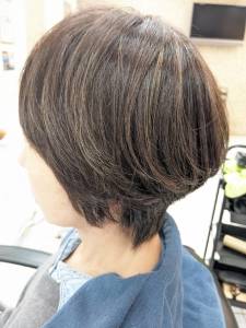 白髪ぼかしハイライト　ショートヘア - Hair design MOVE掲載